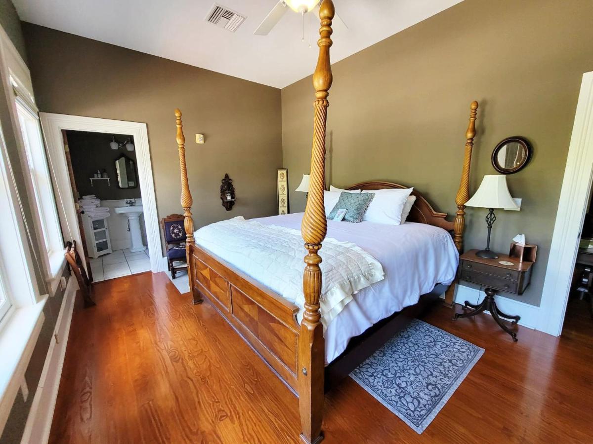 Camellia Rose Inn- King Room Southern Charm Gainesville Exterior foto